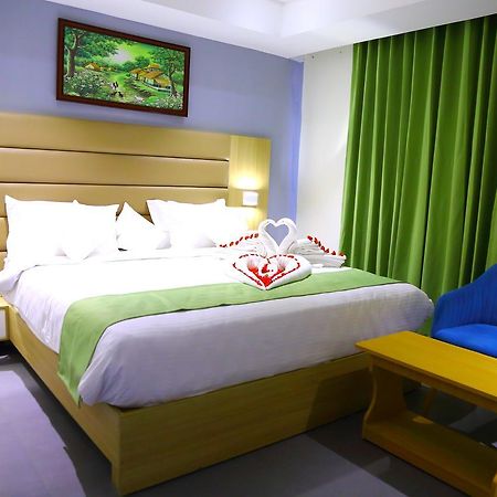 فيساخاباتنام Abhayaa Hotel المظهر الخارجي الصورة