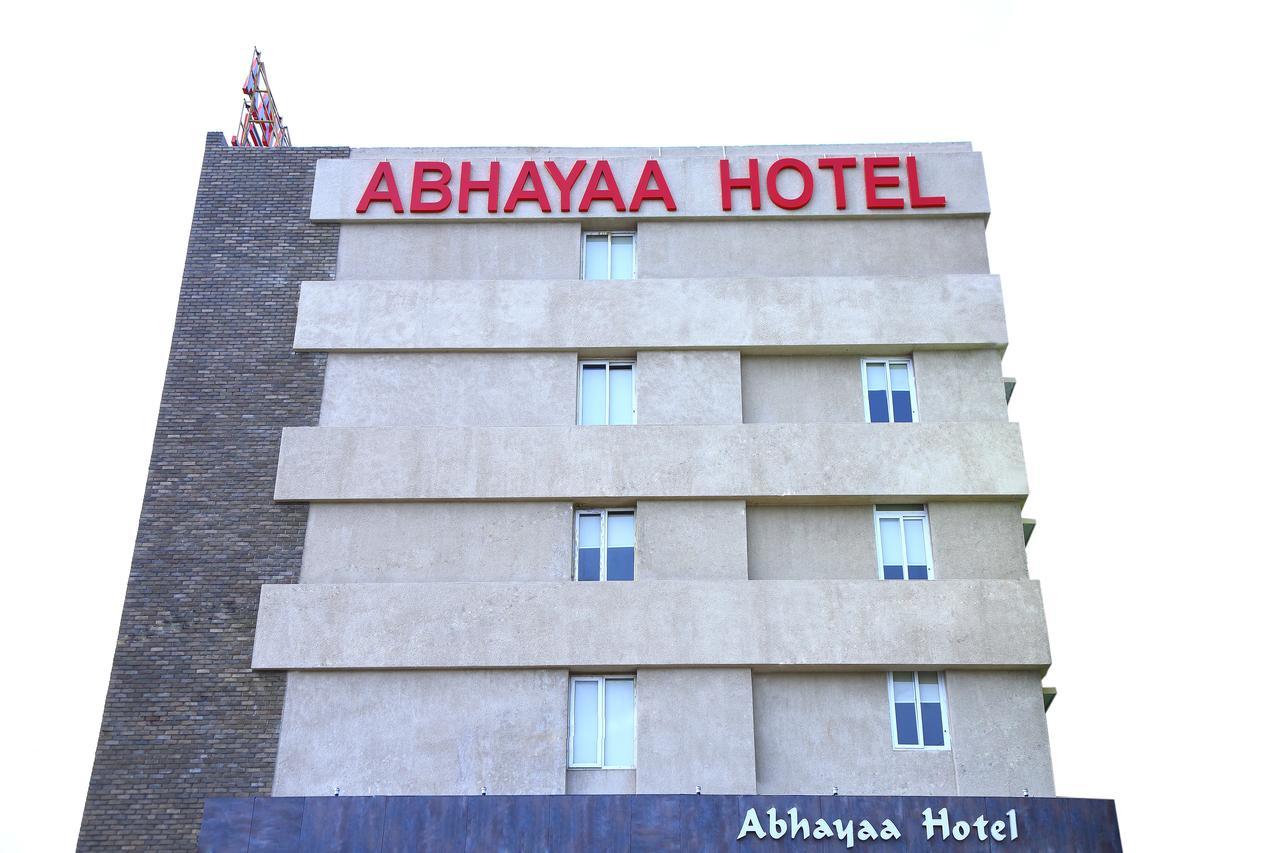 فيساخاباتنام Abhayaa Hotel المظهر الخارجي الصورة